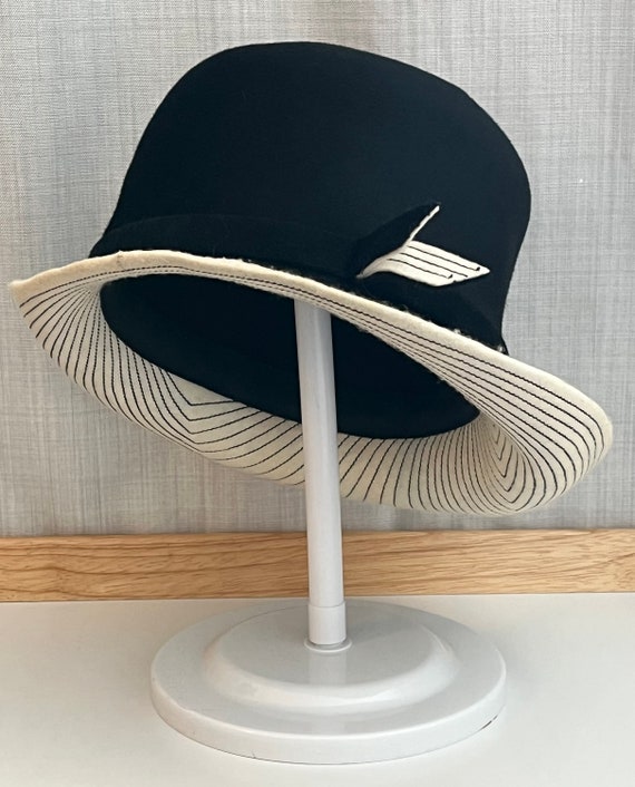 Vintage Women’s Hat’s Cloche Hat Choose Between T… - image 3