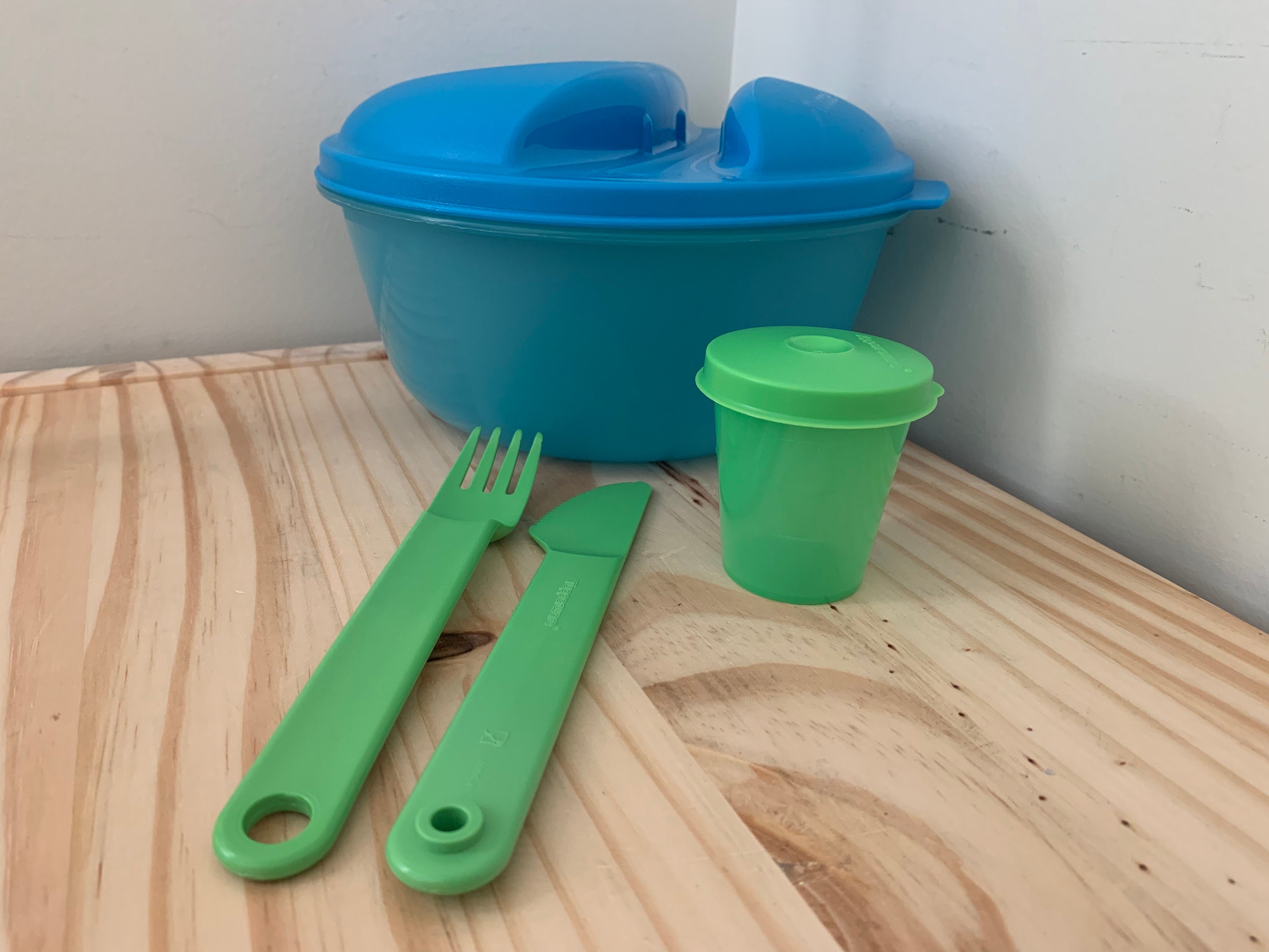 TUPPERWARE NEUF Moule A Mini Tartelettes Bleu Collector EUR 24,50
