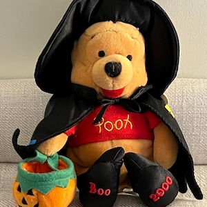 ディズニー くまのプーさん ハロウィン ぬいぐるみ 魔女 2000 クマ