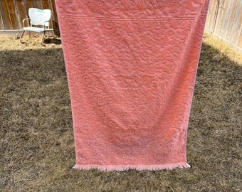 Vintage Pfirsich Caldwell Handtuch geprägt mit Fransen Made in Canada 90 Baumwolle 10 Polyester 21 "Breit x 35" Lang