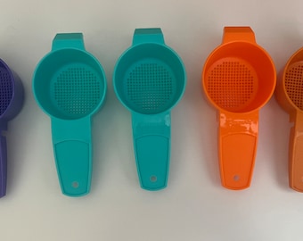 Vintage Tupperware Gadget Mini Sifter - Tea Strainer 879 - 4 To Choose From Purple Green Orange Blue Copper