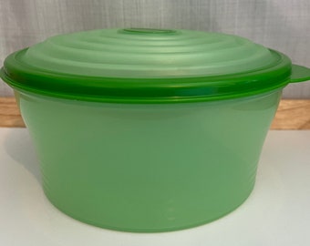 Vintage Tupperware Green Stuffable Container - 5317A/5318A, 1.9L, sheer, stretchy expandable lid