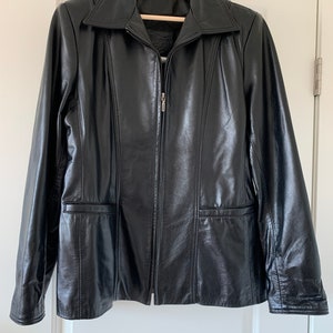 Vintage The Leather Ranch Womens Size 2 Black Leather Blazer Night out or everyday wear