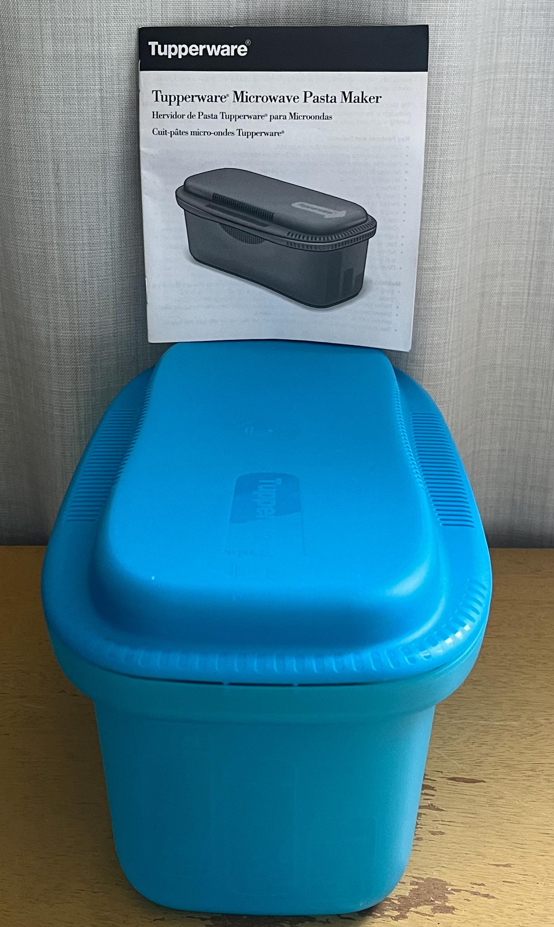 Vintage Tupperware Microwave Spaghetti Maker 6775A Container With