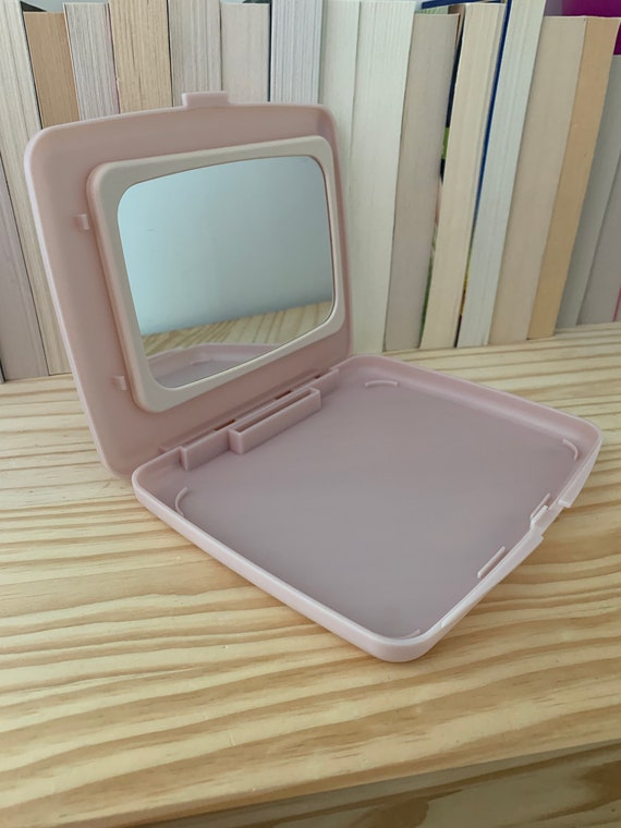 Vintage 1980s Pink refillable Make-up Compact with