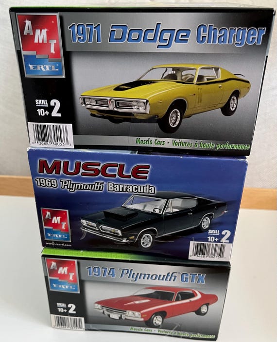 AMT/ERTL Muscle Cars Plastic Model Kit Skill 2 1:25 Scale Ages 10+