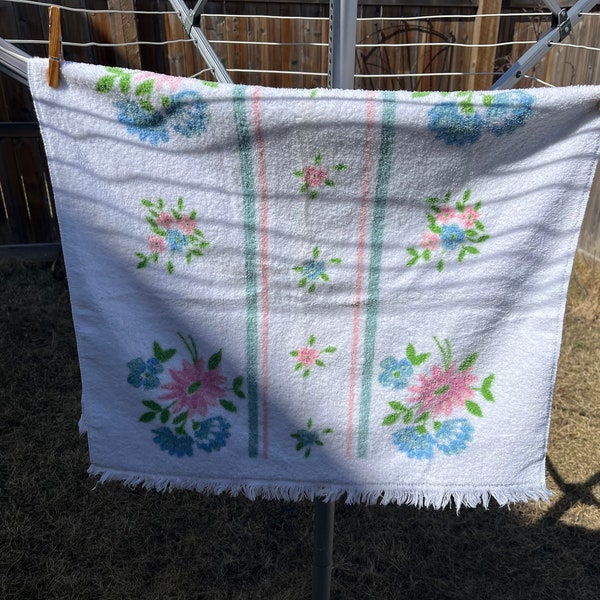 Vintage Wabasso Towel with Fringe, Pink and Green Flowers and Stripes Made in Canada 90 Cotton 10 Polyester 22” Wide x 39-1/2” Long