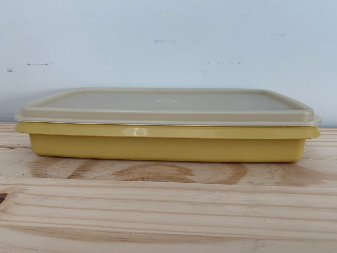 Vintage Tupperware Yellow Deli Keeper 81616 With Clear Lid 81716 Meat