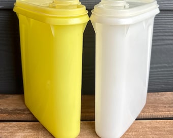 Tupperware Beverage Buddy 1qt Juice Jug with flip top pour spout 792