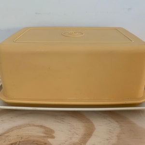 Vintage Tupperware 781 Butter Dish and Cheese Keeper Food Storage