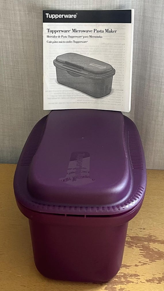 Vintage Tupperware Microwave Spaghetti Maker 6775A Container With