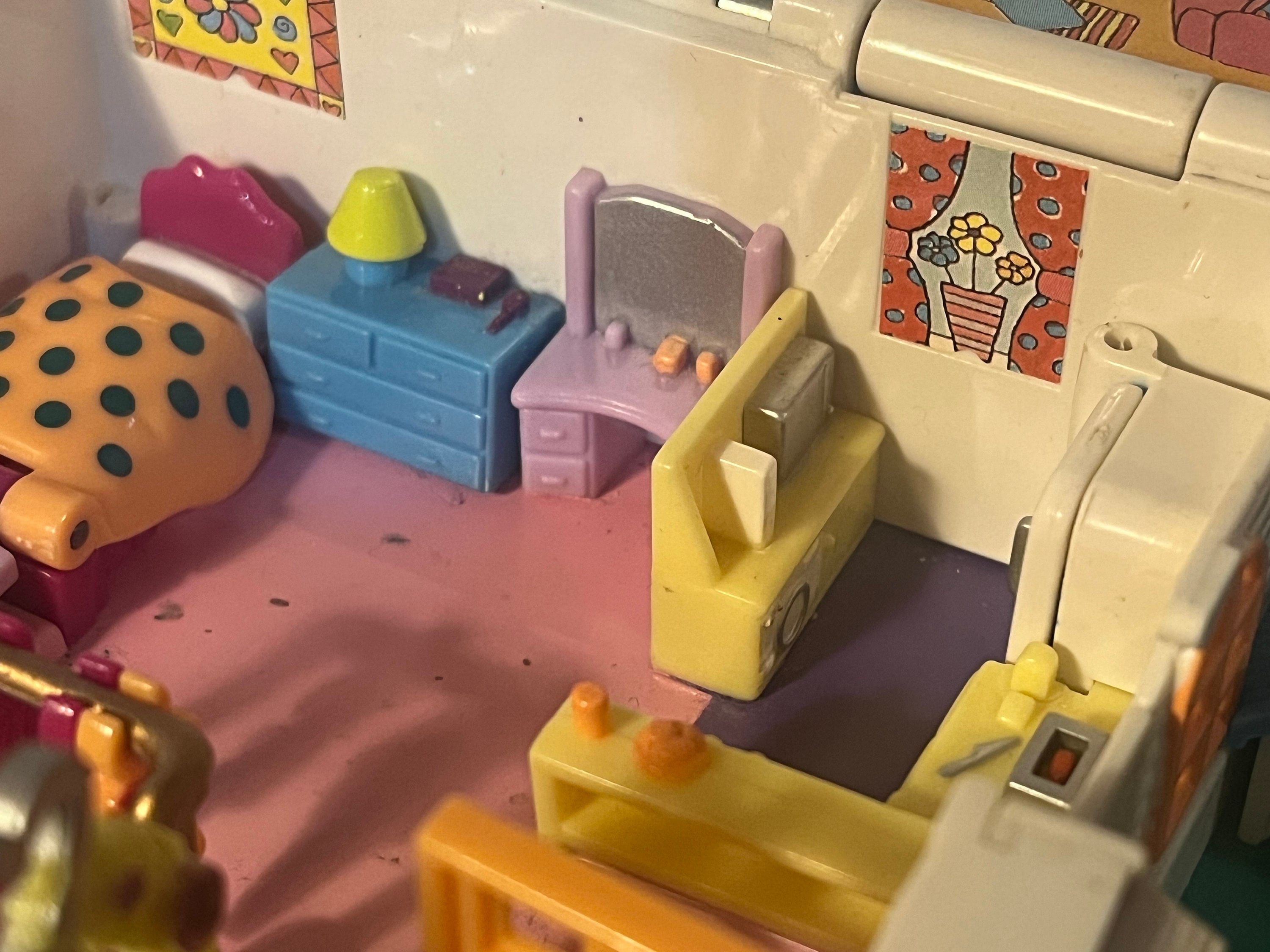 Polly Pocket - Bluebird - A BIT OF