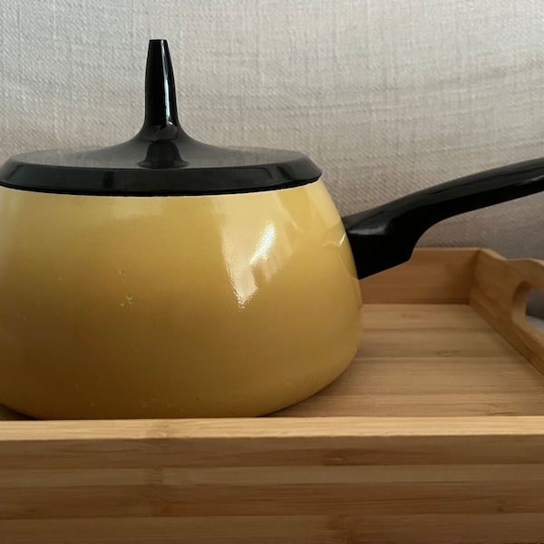 Vintage Harvest Gold Cooking Pot Sauce Pot Fondue Pot with Black Lid & Handle Retro Cookware