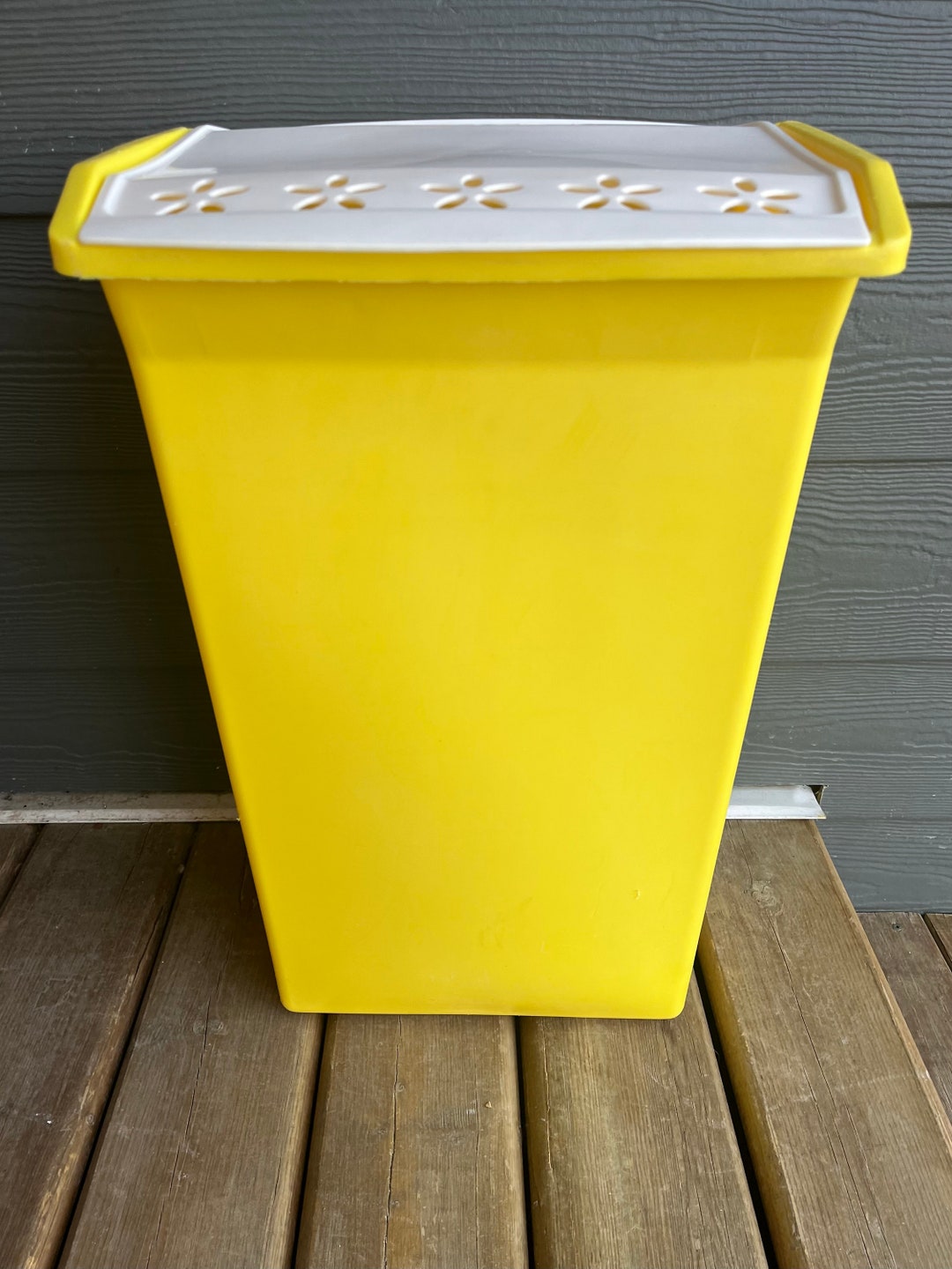 Vintage Rubbermaid Yellow Waste Container With White Daisy Etsy