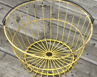 Vintage coated Wire Egg Basket Yellow Metal Backyard Chickens Produce Baskets