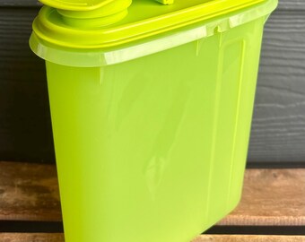 Tupperware Beverage Buddy Pitcher Sheer Green 1.9L #4953