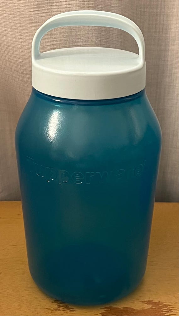 大型ブルー タッパーウェア ユニバーサル ストレージジャー 3L、3Q