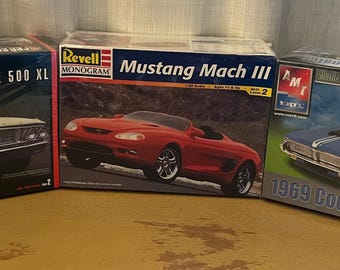 Kits de modelos de automóviles de plástico a escala 1:25 para niños de 2 años o más. Ford Galaxie, Mustang Mach III o Cougar Eliminator. NIB NRFB. Sellado de fábrica.