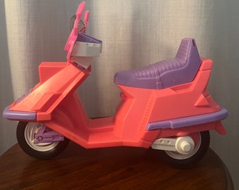 Vespa Barbie 2002 – Mattel – Miniature Collection
