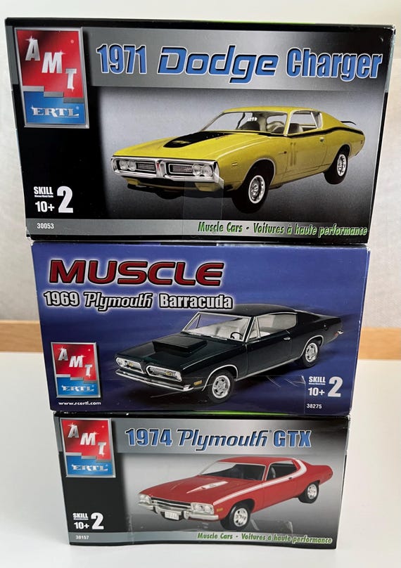 AMT/ERTL Muscle Cars Plastic Model Kit Skill 2 1:25 Scale Ages 10+