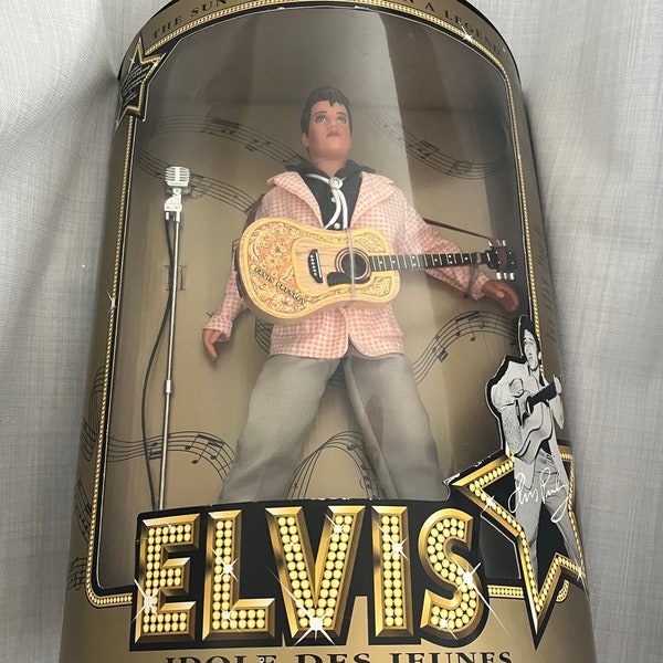 vintage Teen Idol Elvis Le soleil ne se couche jamais sur une poupée de collection commémorative Legend 1993 Hasbro