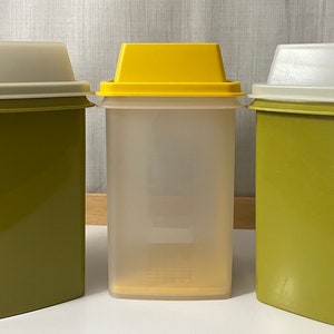 Vintage Tupperware Pick A Deli Pickle Container - 3 To Choose From - 1330 / 1331 / 1332 Olive Keeper Green or Yellow