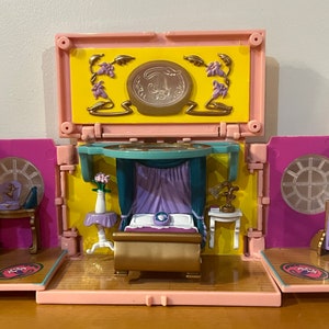 Vintage 1999 Polly Pocket Dream Builders Deluxe Mansion Playset Fold Open Master Bedroom Bluebird Toys Tiny Doll Playset