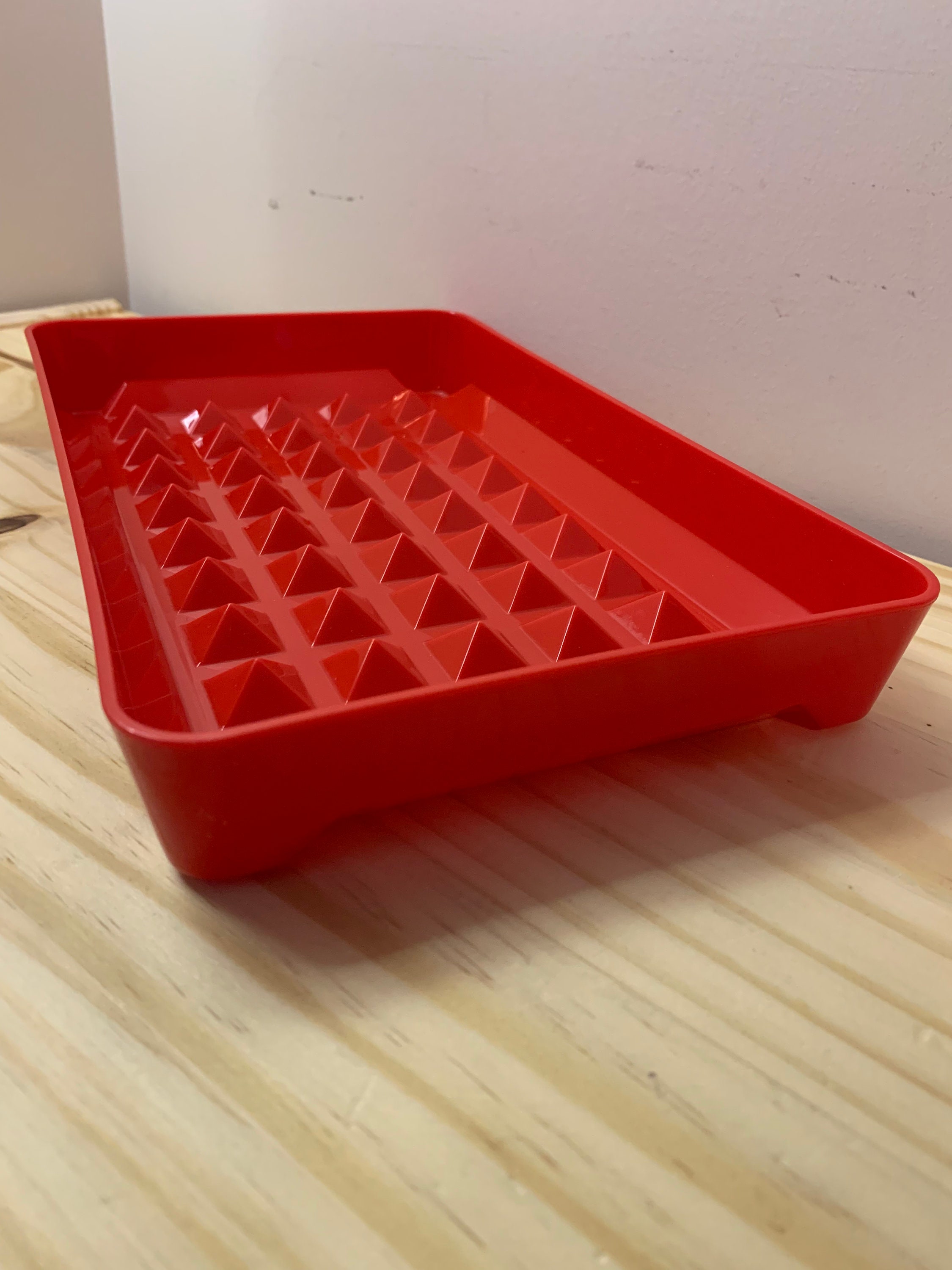 Vintage Tupperware Paprika Red Meat Keeper Deli Food Storage Container