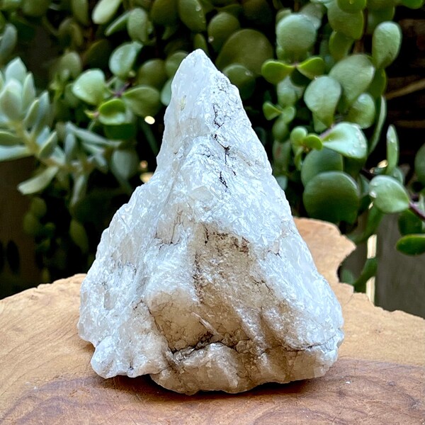 Jumbo White Quartz Crystal Natural Stone