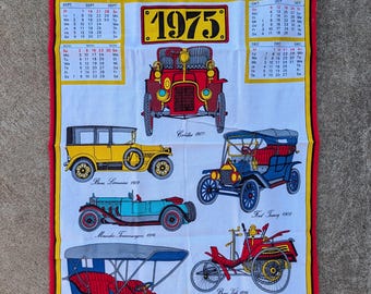 Torchon vintage 1975 avec calendrier de voitures : oeuvre d'art automobile rétro antique pour la fête des mères