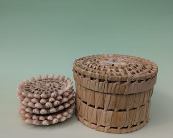 Ensemble de sous-bocks tissés en coquillages cauris avec panier à couvercle, cadeau de fête des mères décoratif côtier