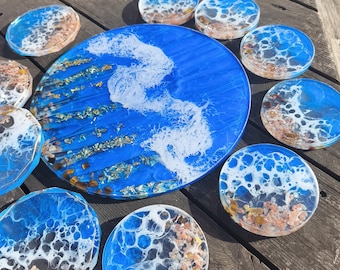 Juego de posavasos de resina del Mar Báltico con ámbar / Posavasos inspirados en el océano / Decoración costera para el hogar / Regalo hecho a mano desde Lituania