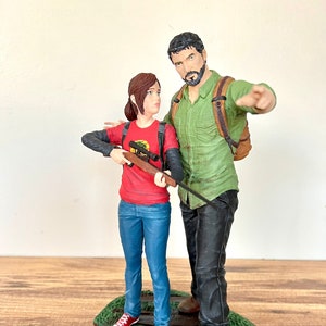 The Last of Us Handmade Figurine: Ellie & Joel Diorama