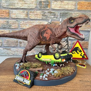 Jurassic Park T-Rex Diorama Statue
