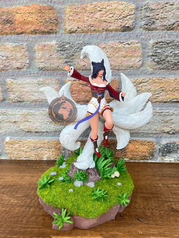 Handmade Ahri Nine Tailed Fox Figurine - League of Legends Statue - Etsy Handmade Ahri Nine Tailed Fox Figurine - League of Legends Statue - Etsy