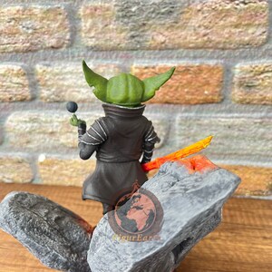 Handmade Darth Grogu figure sci fi collectible
Dark Grogu art figurine pop culture gift idea
Fan made figure display gaming decor
Unique sci fi collectible Darth Grogu statue
