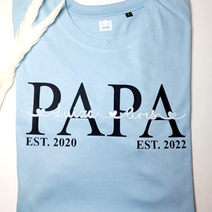 Papa Shirt DAD Shirt personalisiert mit Kindernamen Bio-Shirt Papa-Kind Vatertag Geschenk Vatertagsgeschenke Bild 3