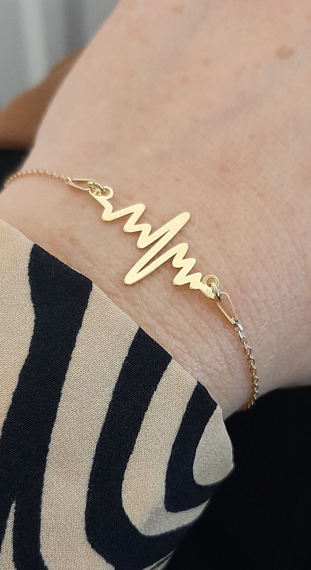 Gold Heartbeat Bracelet 925 Sterling Silver, Pulse, Lifeline Bracelet - Etsy, image size:996x1827