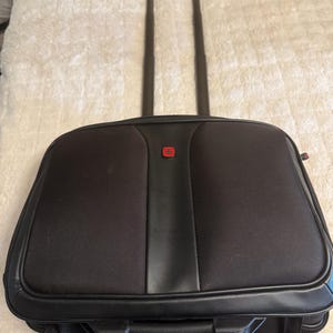 wegner swiss professional rolling laptop detail bag