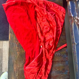 Red cape velvet look costume