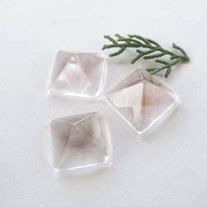 Crystal pyramid , crystals , healing gemstones , crystal healing pyramid , quartz pyramid ,  home decor crystal , crystal gift