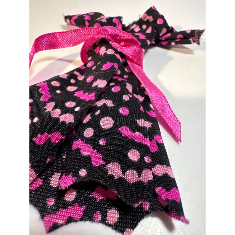 Monster High Robe Monster High Dressing Gown Robe and Ribbon Belt for Draculaura Powder ...