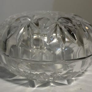 Crystal Cut Powder Box Jewellery Trinket Box With Lid 4 X 2.5 Vintage