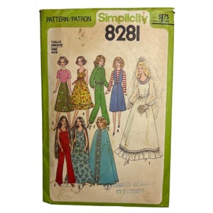 May include: Vintage Simplicity 8281 sewing pattern. The pattern features illustrations of various outfits, including dresses, jumpsuits, and a wedding dress. The cover is green with the text "Simplicity 8281" and "PATTERN/PATRON".