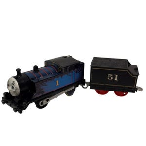 Thomas & Friends TrackMaster Coal Dusty Thomas Train Engine e Hiro Coal Car #51