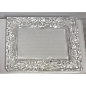 Clear Glass Rectangular Vintage Picture Frame With Floral & Dot Design 7&quot; x 5.5&quot;