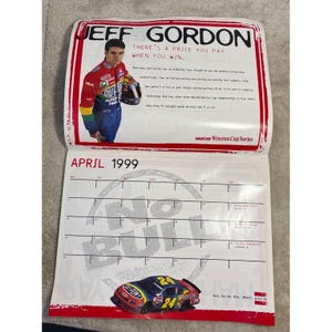 Calendário da NASCAR Winston Cup Series de 1999-2000 com a campanha publicitária de Winston