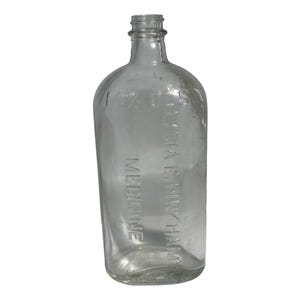 Vintage Lydia E. Pinkham&#39;s Medicine Glass Bottle 14 1/2 Ozs Made In Canada