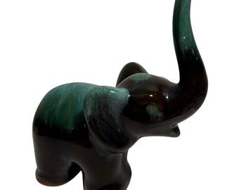 Blue Mountain Pottery Elefant Figur Grün & Schwarz Glasur 4,75 "Hoch Canada MCM