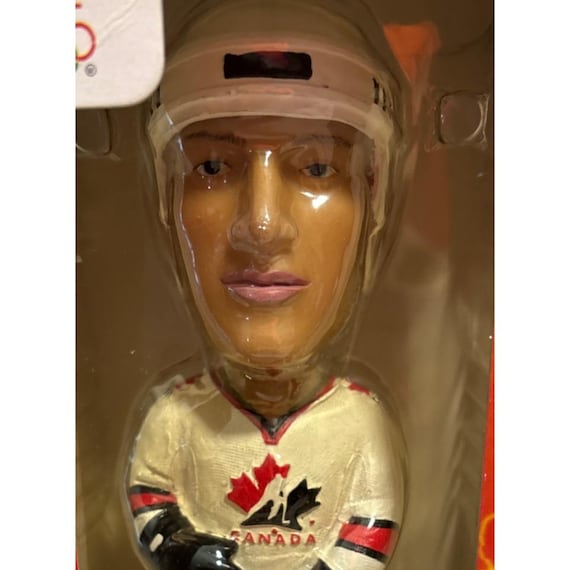 Joe Sakic Team Canada Olympic Bobble Dobble Collectible Hockey